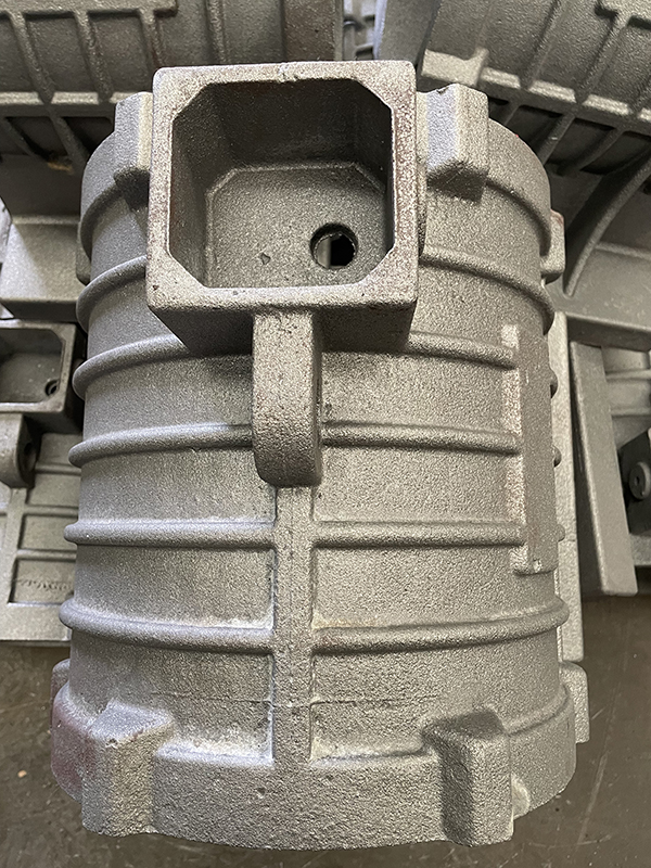 我們?cè)撊绾芜x擇電機(jī)外殼呢？